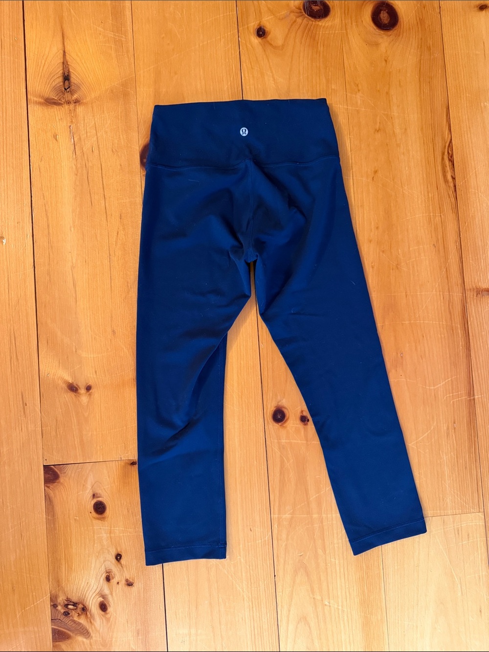 Lululemon Wunder Train Navy Capris